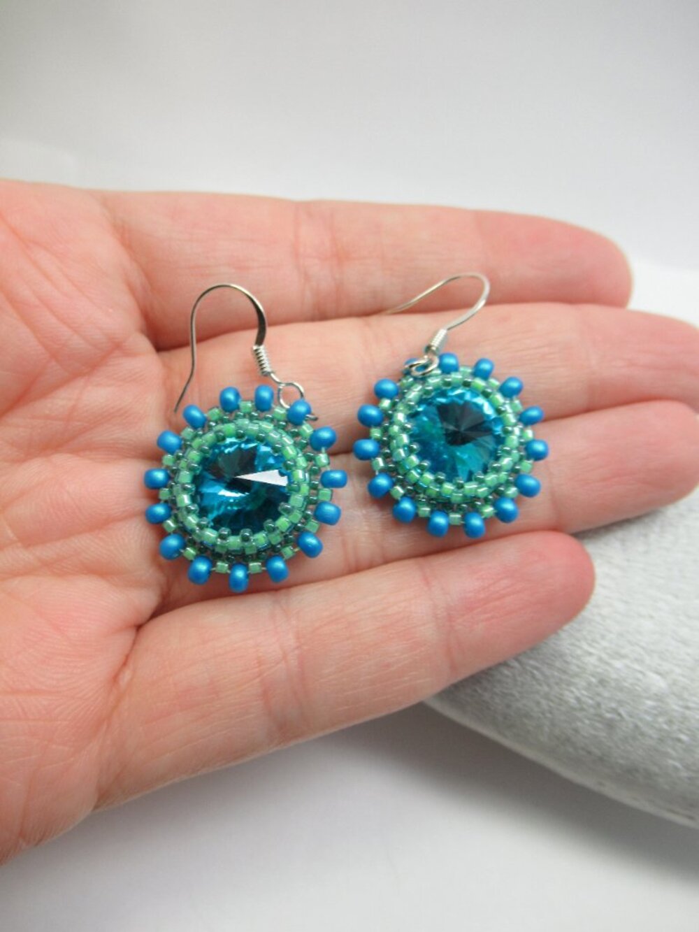 Blue Rivoli earrings - Picture 7 of 9